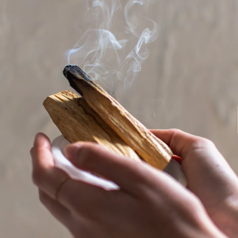 Palo Santo, Räucherwerk, heiliges Holz, Palo Santo Wirkung, Styrax räuchern Wirkung