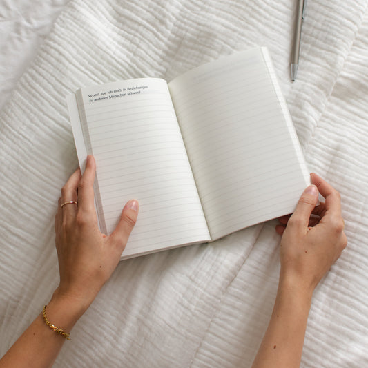 Journaling für Selbstliebe: 5 einfache Übungen für den Alltag