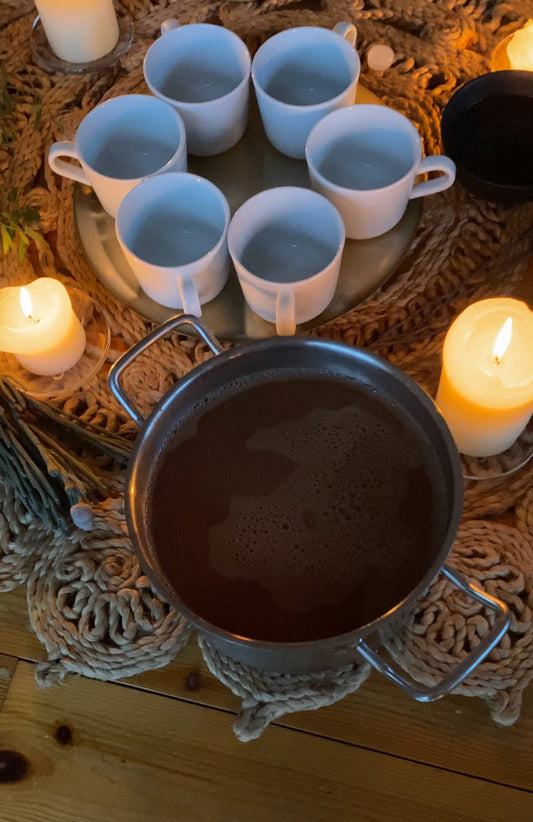 Kakao_Zeremonie, Du_mit_Dir_Retreat, zeremonieller_Kakao, Ritualkakao, Rezept_Zeremoniekakao, Zubereitung_Ritualkakao