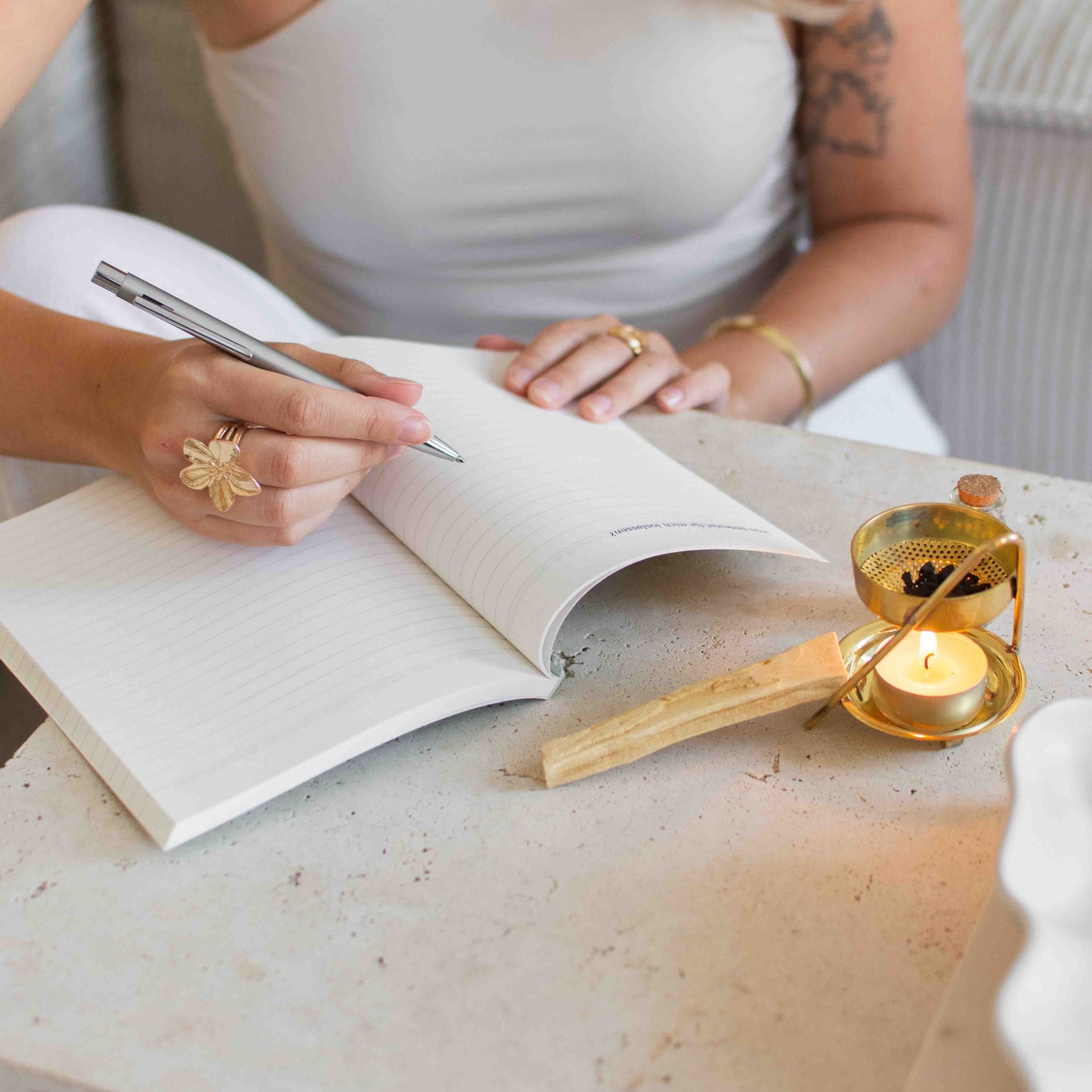 Journalingfragen, Journal_Achtsamkeit, Raeucherset, Palo_Santo, Styrax, Raeucherstoevchen