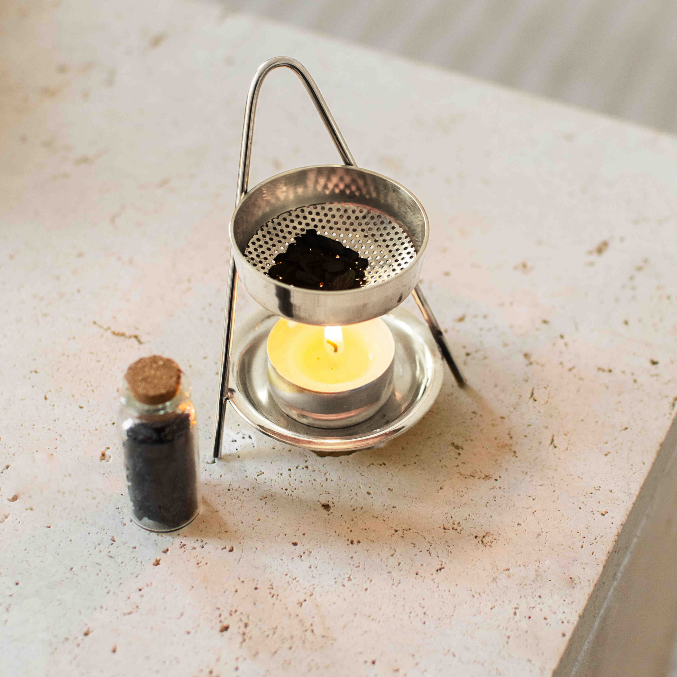 Raeucherset, Raeucherstoevchen_in_silber, Styrax raeuchern, beruhigendes_raeucherwerk